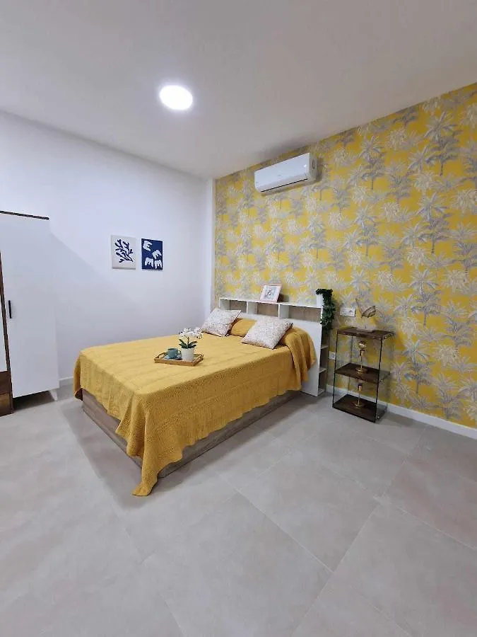 Moderno Apartamento 3 En Calle Marmoles 말라가