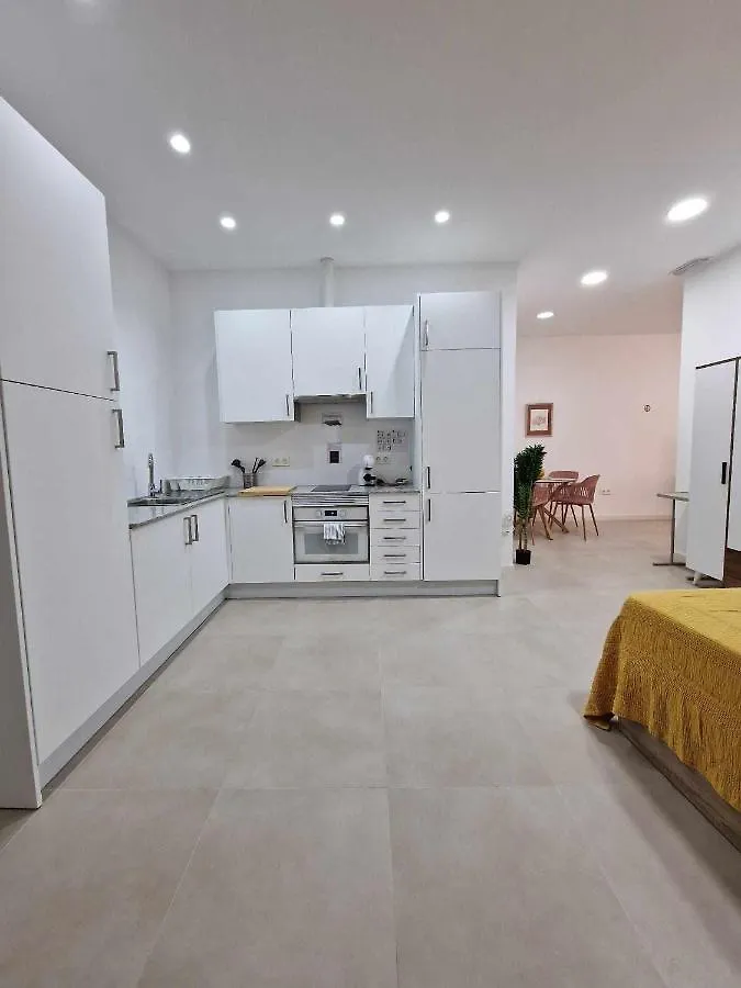 Moderno Apartamento 3 En Calle Marmoles 말라가 0*,