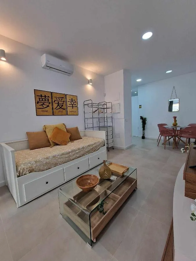 Moderno Apartamento 3 En Calle Marmoles 말라가 0*,  스페인
